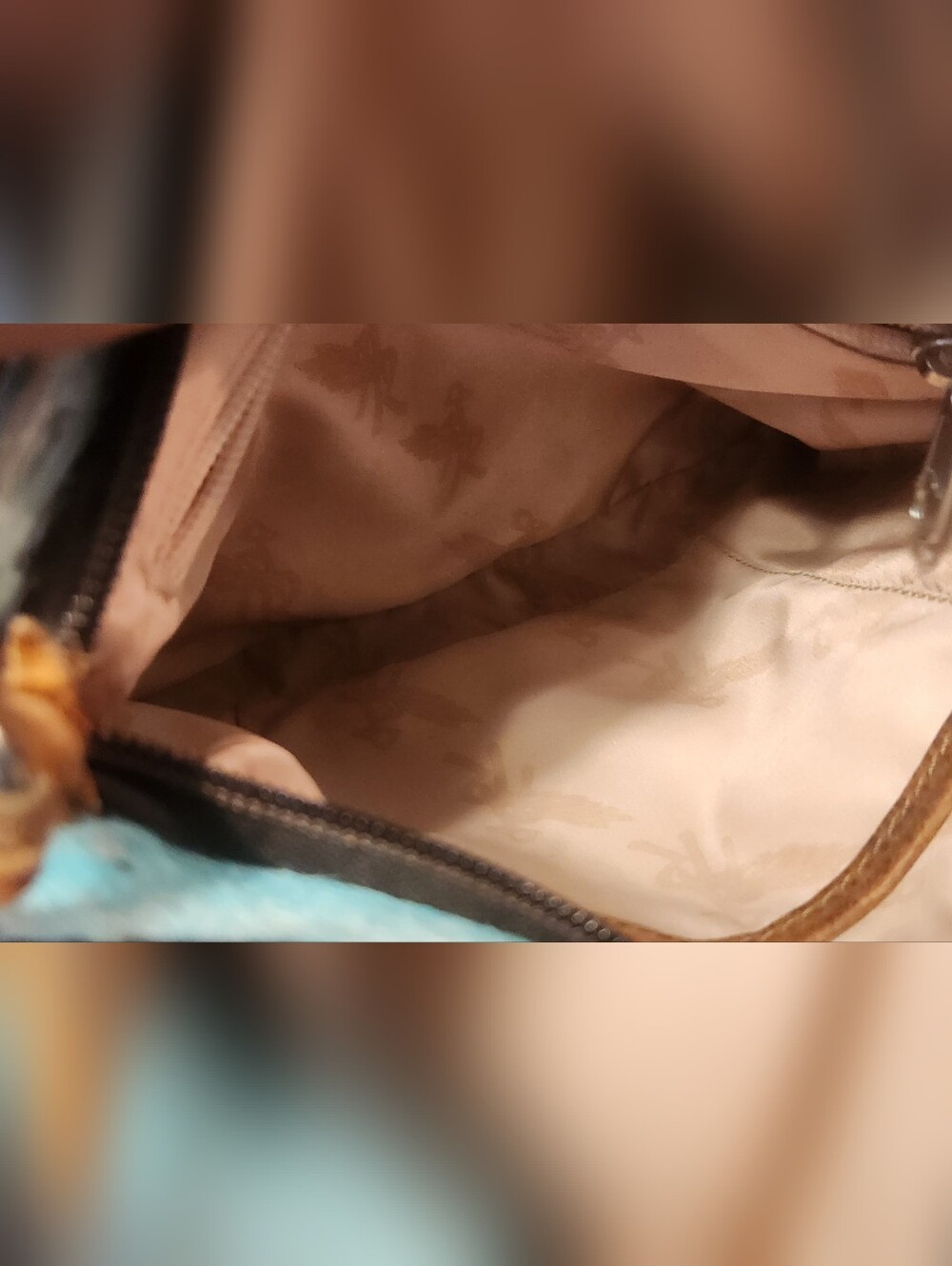 Angel Ranch Cross Body Bag - Picture 5 of 5